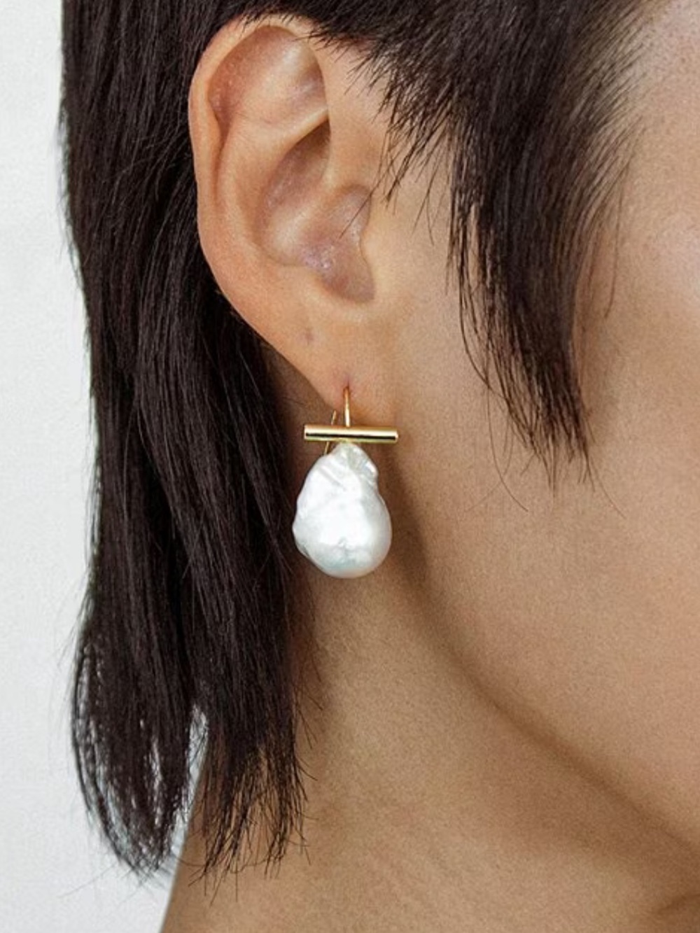 Shashi Freshwater Pearl Drop Giselle Earrings NIB